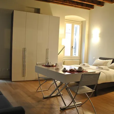 Dietro L'angolo Brescia